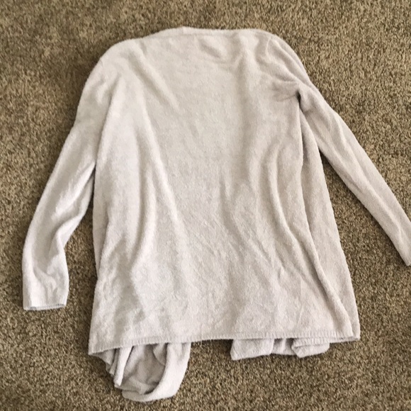 Barefoot Dreams Shawl - Picture 3 of 3